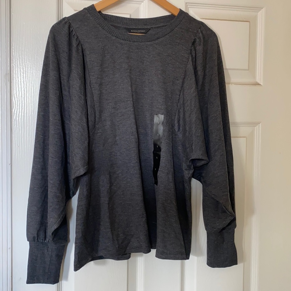 Banana Republic lightweight drape sleeve sweater S